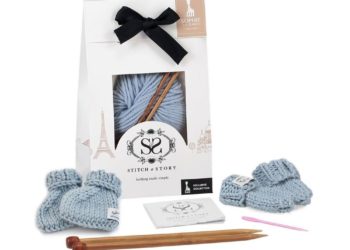 Strickset Handschuhe und Schuhe blau